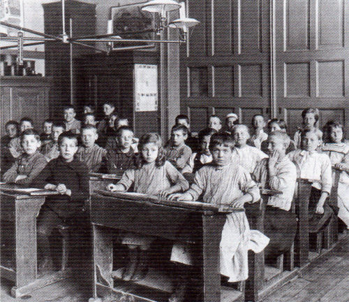 school 1900.jpg